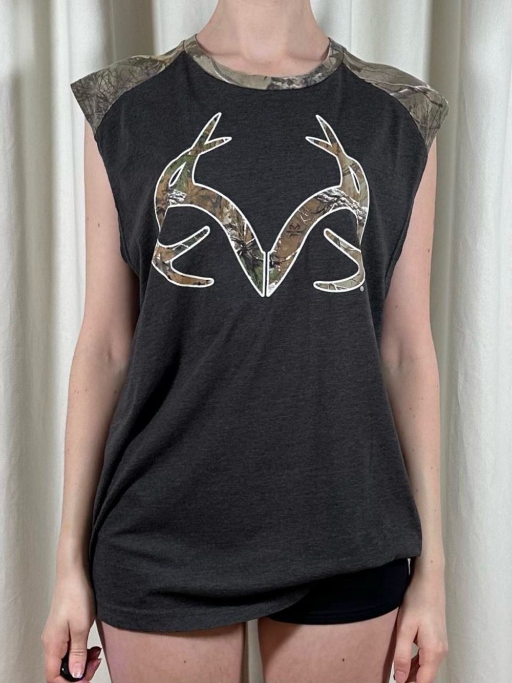 Realtree Muscle Tee - Picture 2 of 7